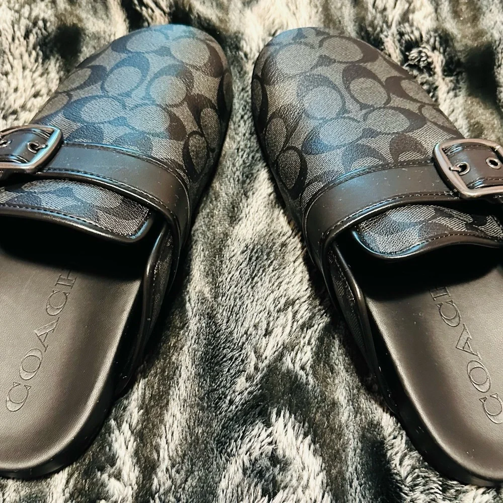 Beautiful Coach Signature Pattern Mules - Picture 2 of 4